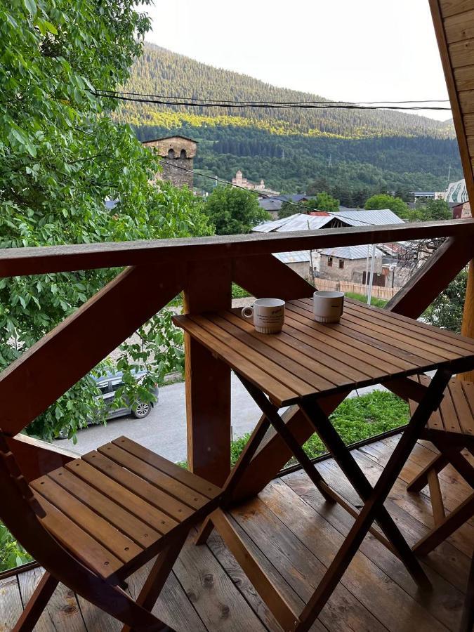 Guesthouse Data Mestia Eksteriør billede