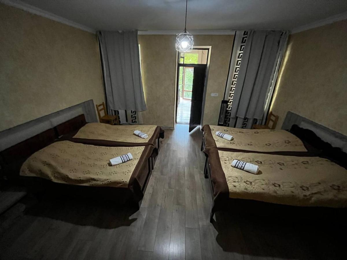 Guesthouse Data Mestia Eksteriør billede