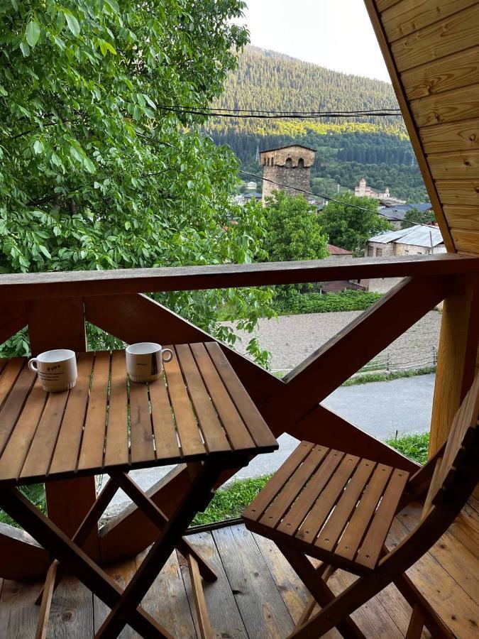 Guesthouse Data Mestia Eksteriør billede
