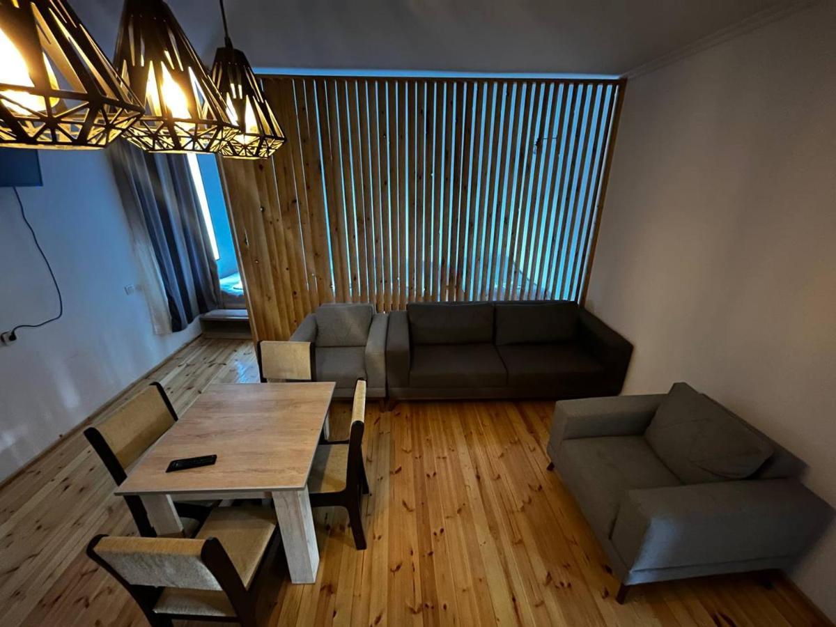 Guesthouse Data Mestia Eksteriør billede
