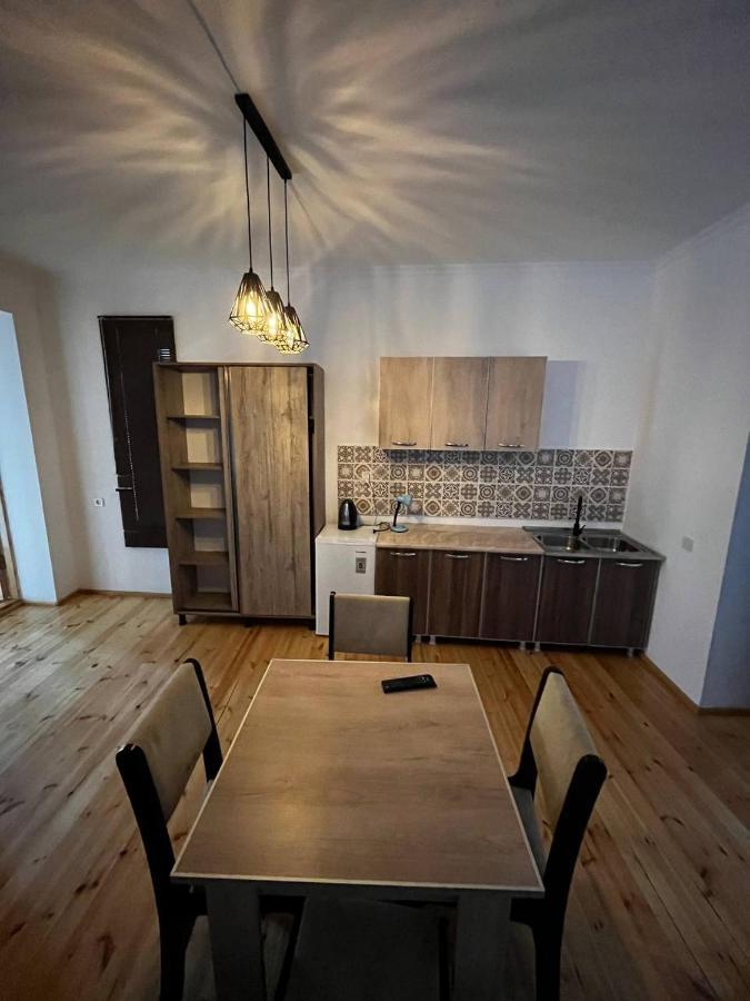 Guesthouse Data Mestia Eksteriør billede