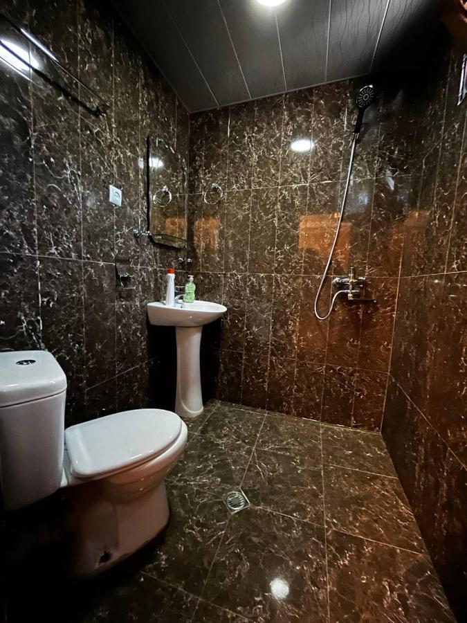 Guesthouse Data Mestia Eksteriør billede